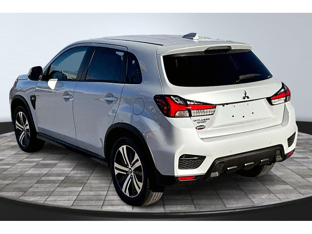 2025 Mitsubishi Outlander Sport ES photo 2