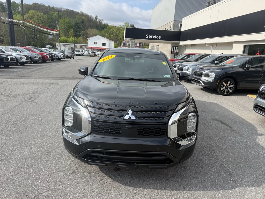 2023 Mitsubishi Outlander SE Black Edition S-AWC's photo