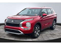 2025 Mitsubishi Outlander SE SUV
