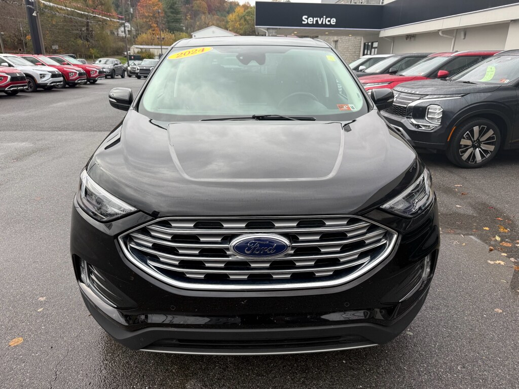 Used 2024 Ford Edge Titanium SUV