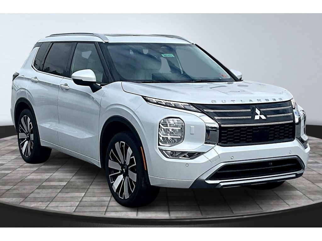 2025 Mitsubishi Outlander SEL photo 2