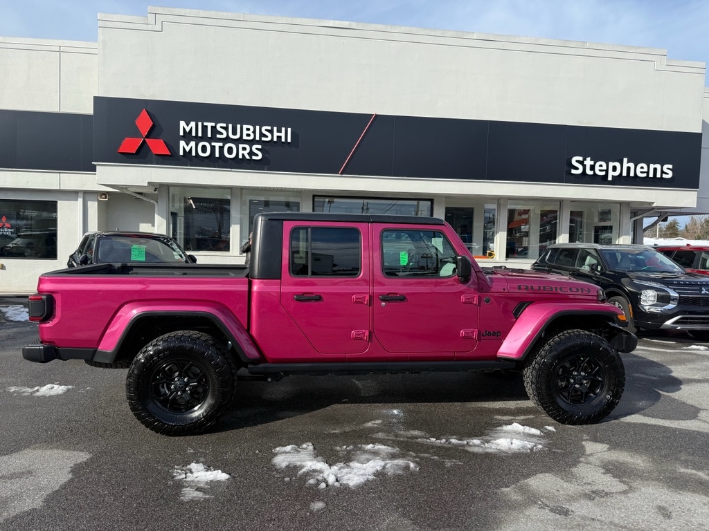 2024 Jeep Gladiator Willys's photo