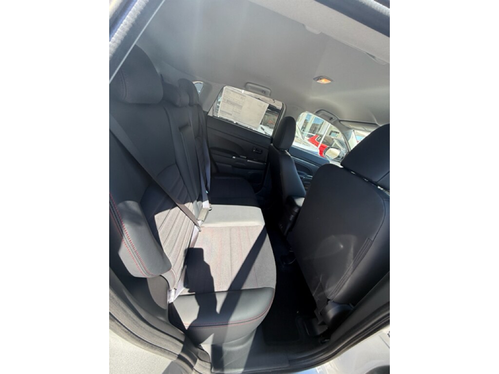 2026 Mitsubishi Outlander Sport SE - Photo 12