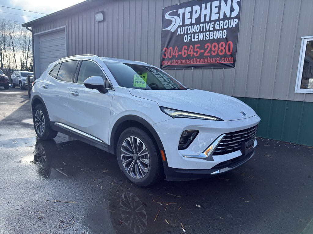 2025 Buick Envision Preferred's photo