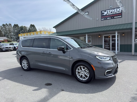 2025 Chrysler Pacifica Select Van Passenger Van