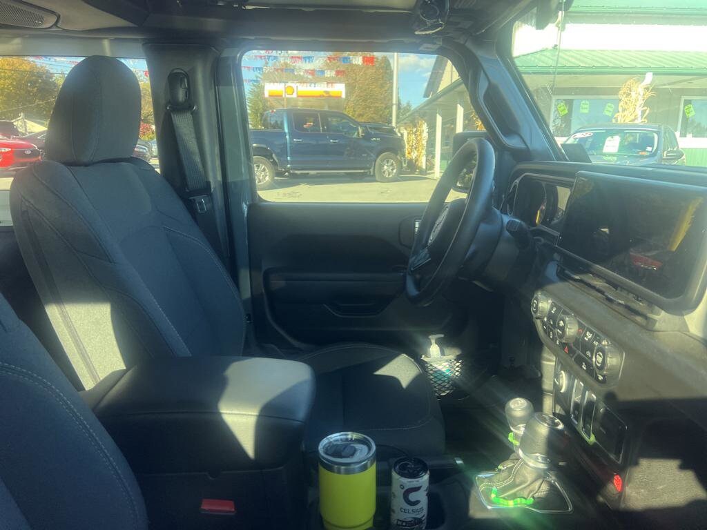 Used 2025 Jeep Wrangler Sport SUV