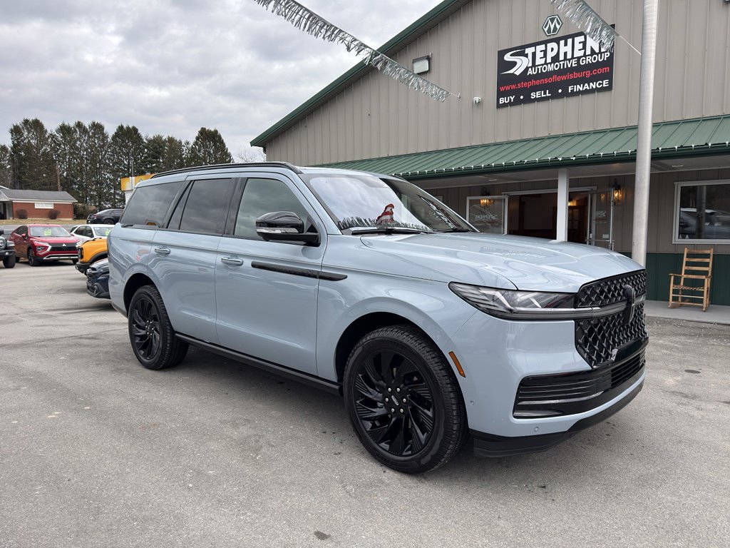 2025 Lincoln Navigator Reserve's photo