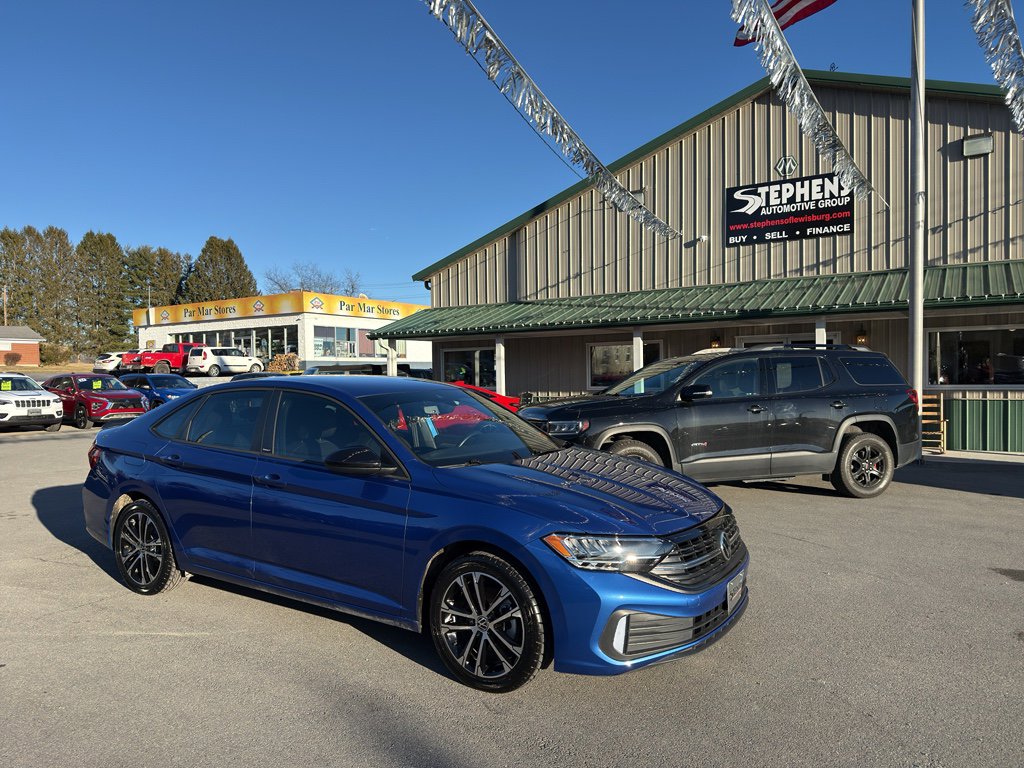 2023 Volkswagen Jetta Sport's photo