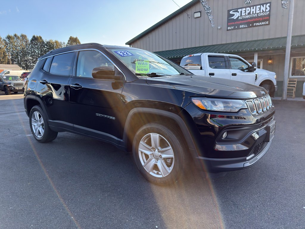 2022 Jeep Compass Latitude's photo