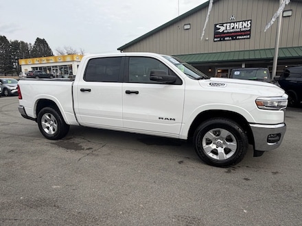 2025 Ram 1500 Big Horn/Lone Star Truck Crew Cab