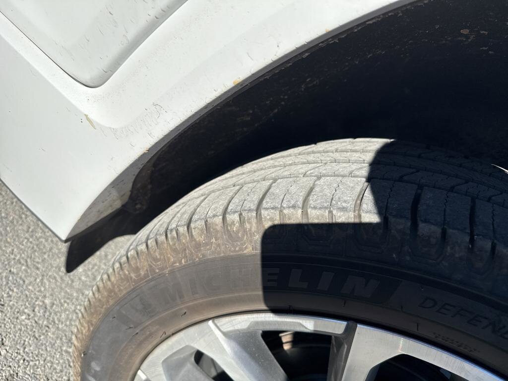 2023 Gmc Acadia Denali photo 3