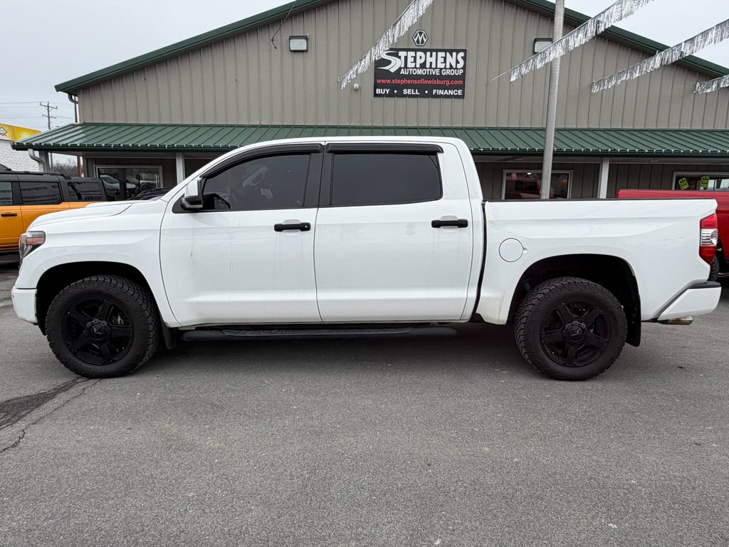 2021 Toyota Tundra SR5's photo