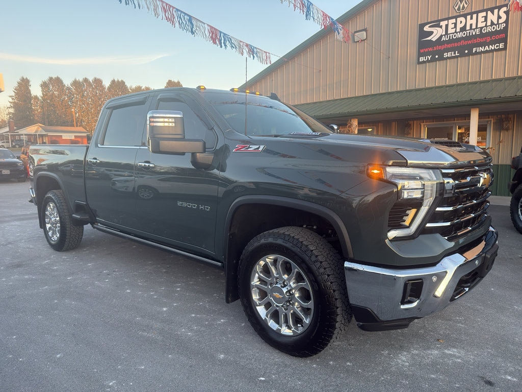 2025 Chevrolet Silverado 2500HD LTZ's photo