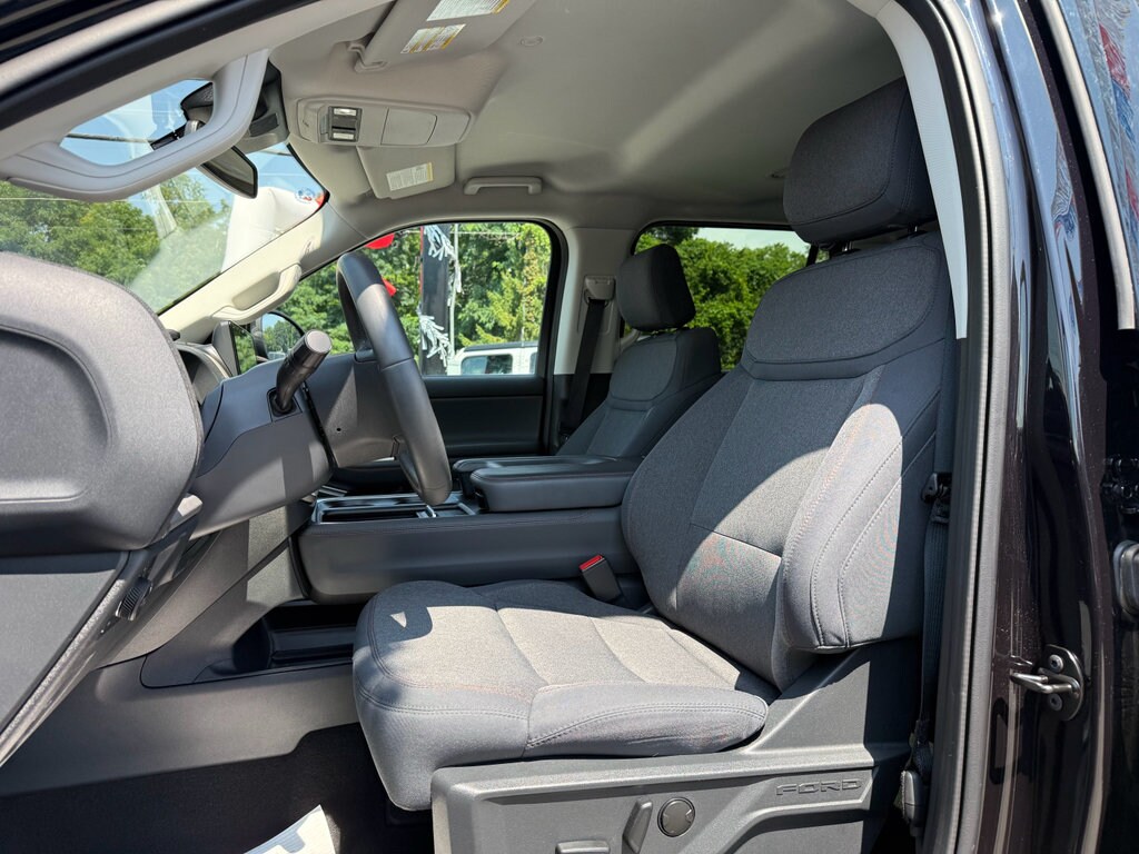 2025 Ford Expedition Active - Photo 8