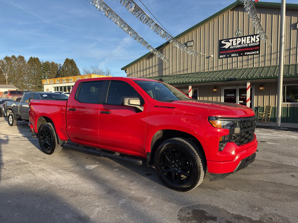 2024 Chevrolet Silverado 1500 Custom's photo