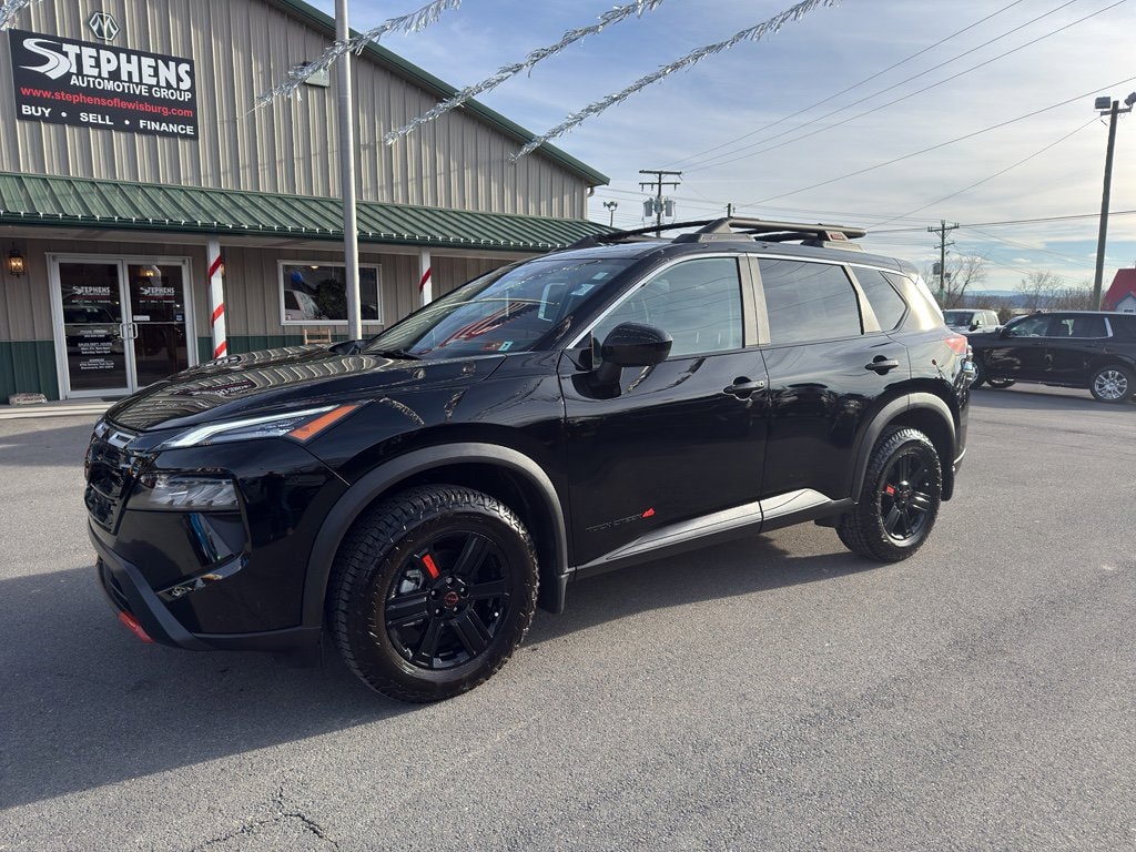 2025 Nissan Rogue Rock Creek's photo