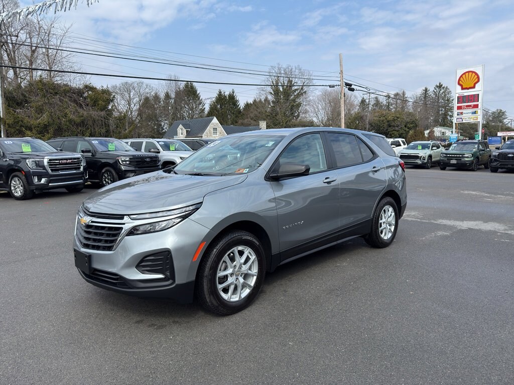 Used 2024 Chevrolet Equinox LS w/1LS SUV