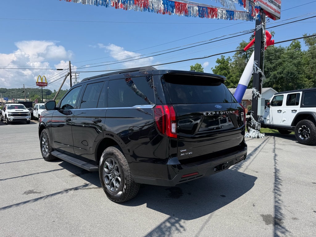 2025 Ford Expedition Active - Photo 6
