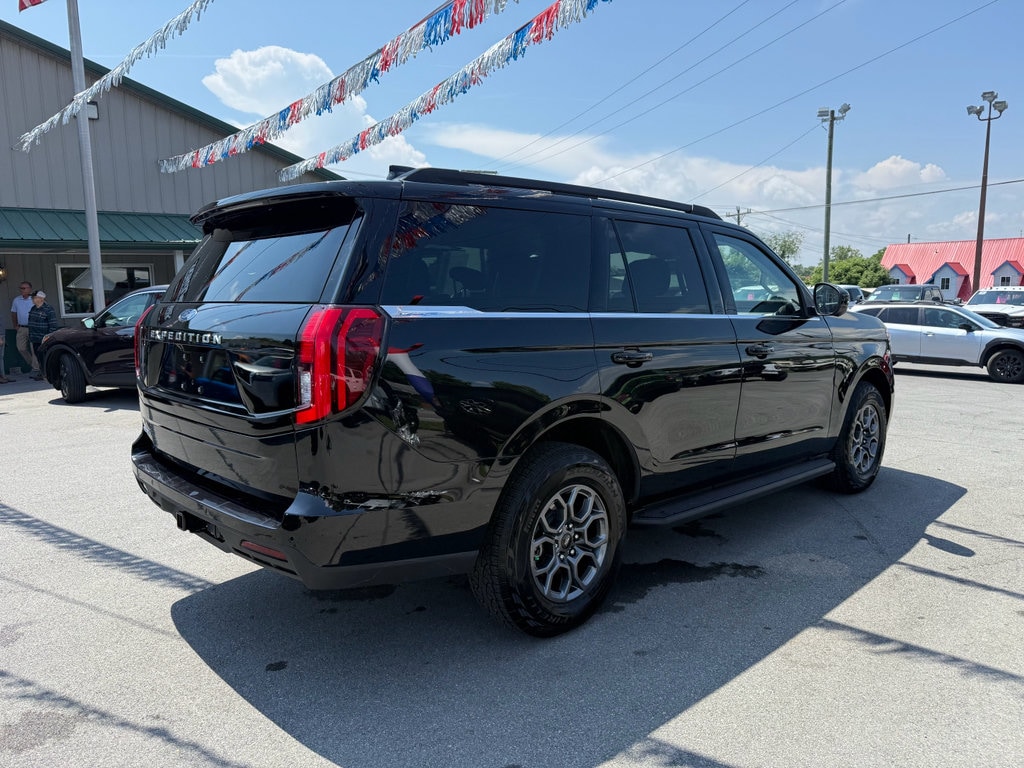2025 Ford Expedition Active - Photo 7