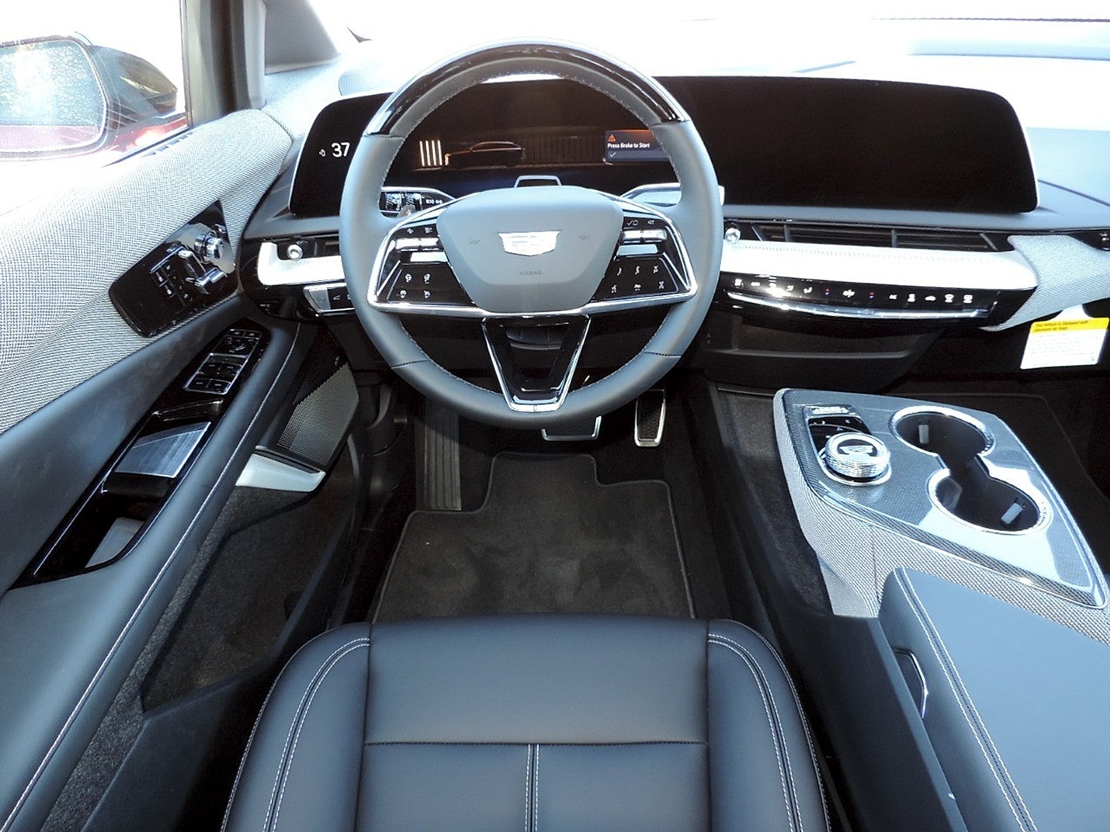 2026 Cadillac OPTIQ Sport - Photo 18