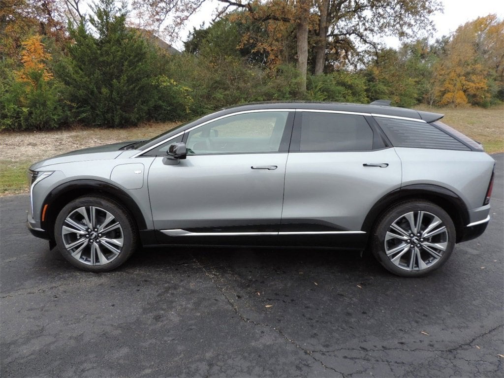 2026 Cadillac OPTIQ Premium Luxury - Photo 8