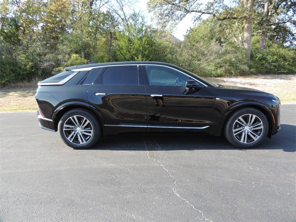 New 2026 CADILLAC LYRIQ Premium Luxury SUV