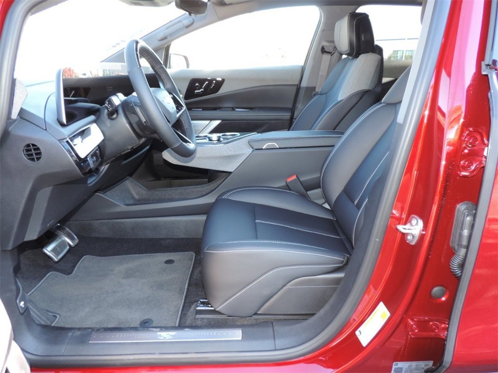 2026 Cadillac OPTIQ Sport - Photo 16