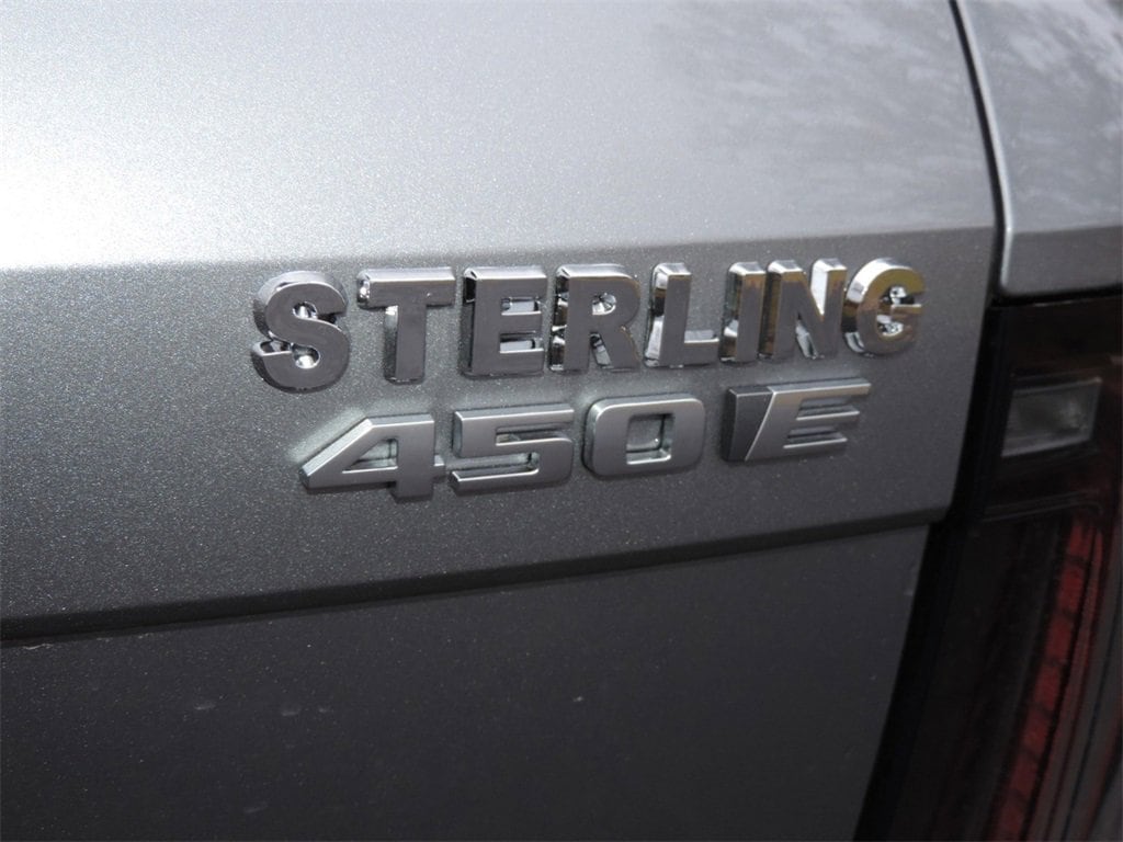 2026 Cadillac OPTIQ Premium Luxury - Photo 12