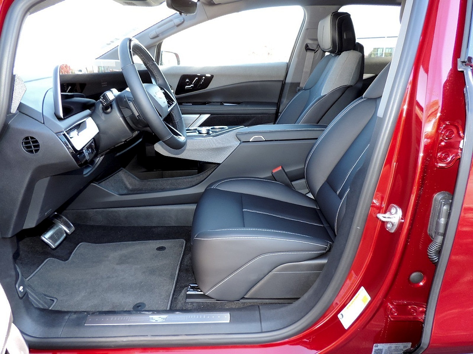 2026 Cadillac OPTIQ Sport - Photo 16