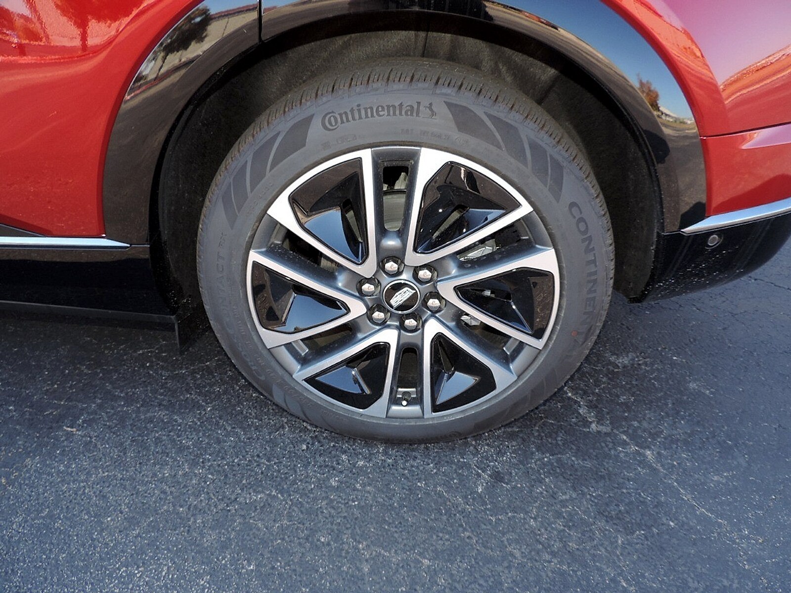 2026 Cadillac OPTIQ Sport - Photo 9