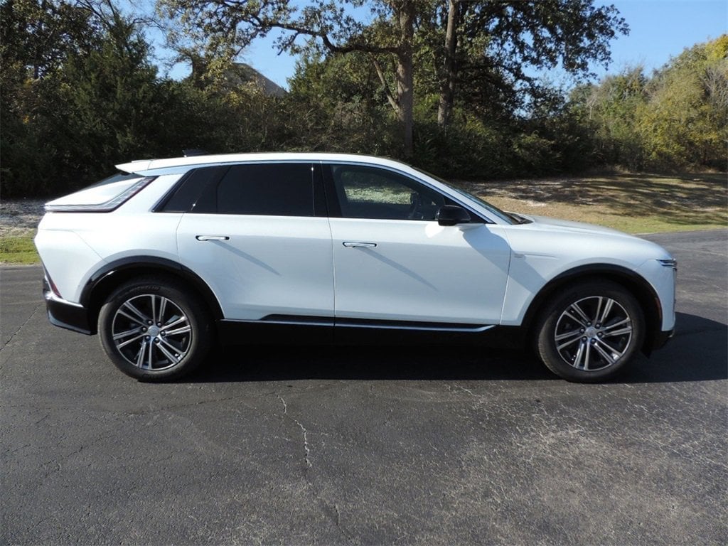 New 2026 CADILLAC LYRIQ Premium Luxury SUV