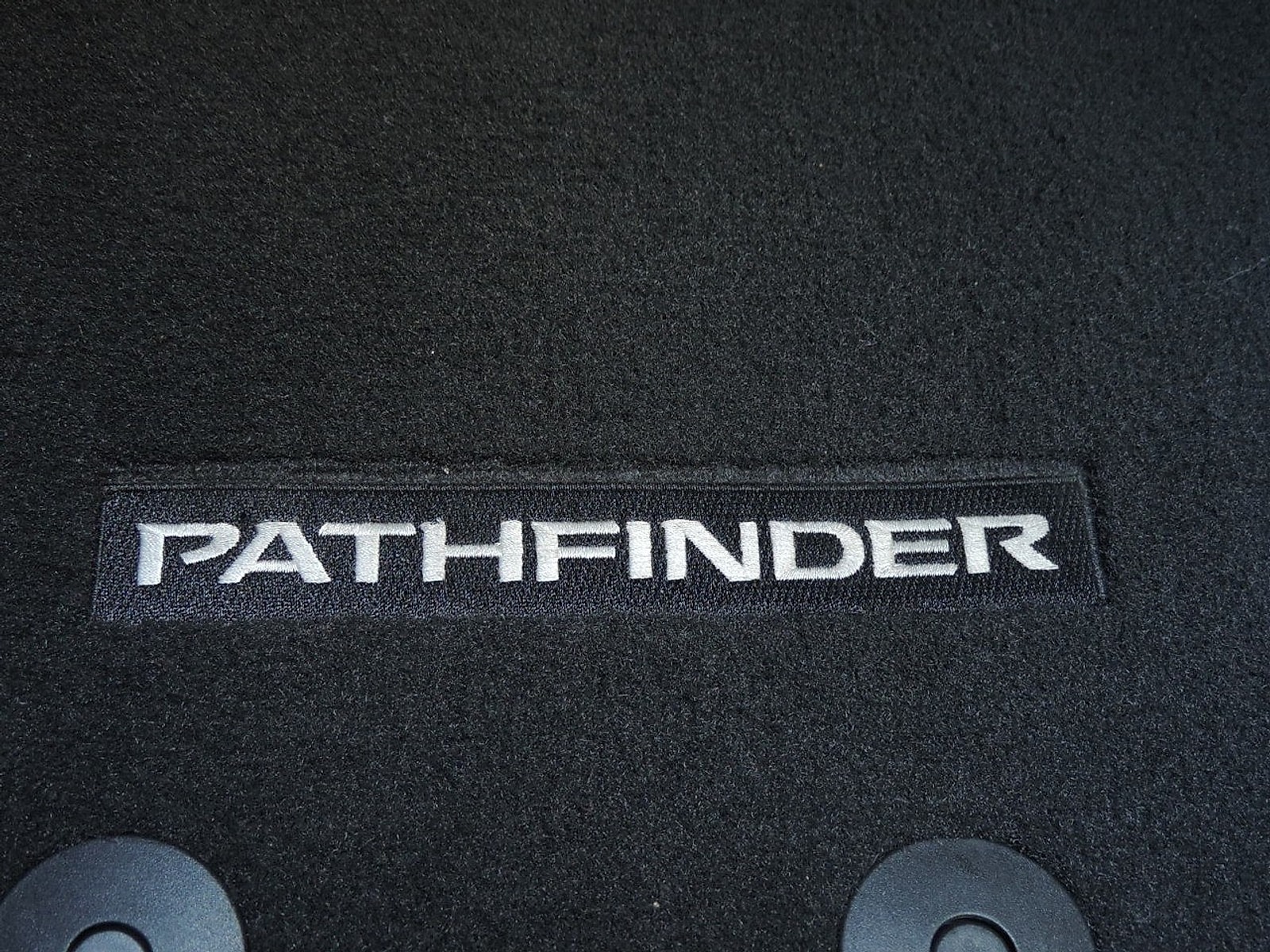 2025 Nissan Pathfinder SL - Photo 19