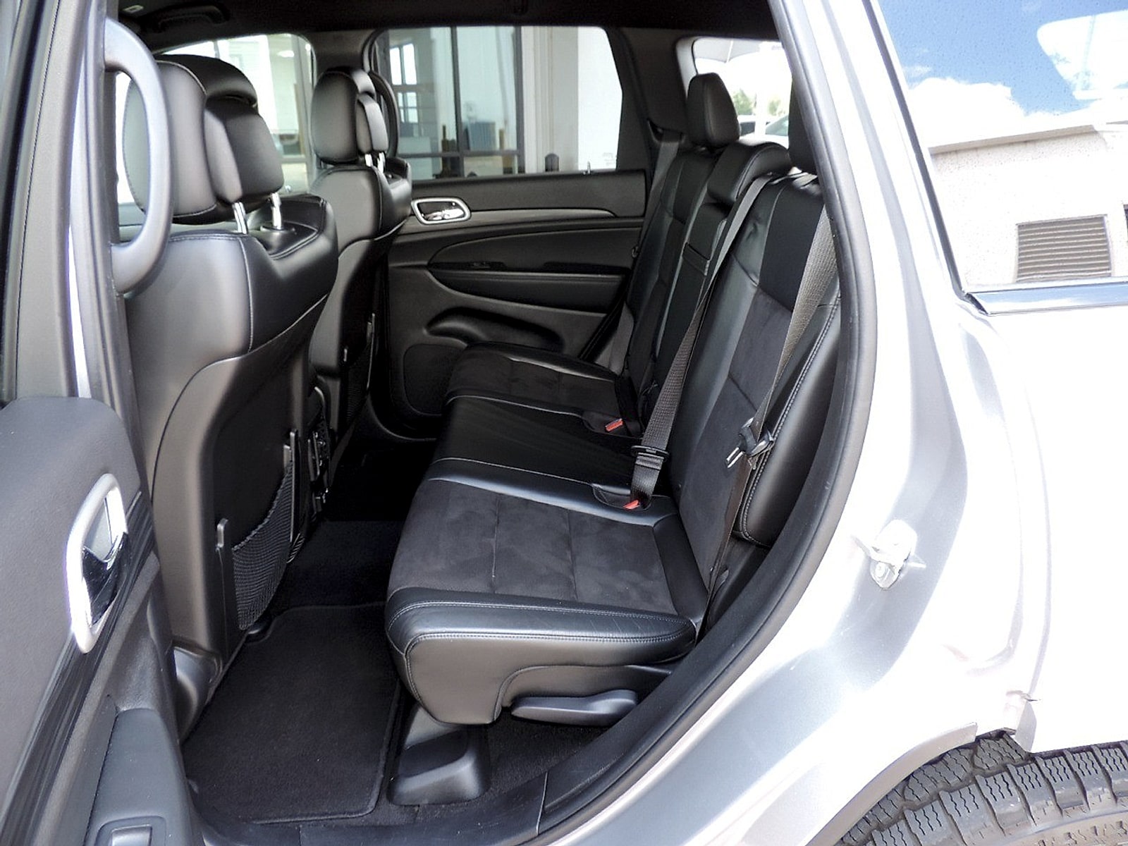 2021 Jeep Grand Cherokee Laredo X - Photo 13