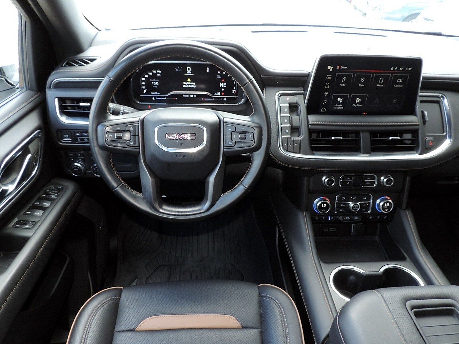 2024 GMC Yukon XL AT4 - Photo 17