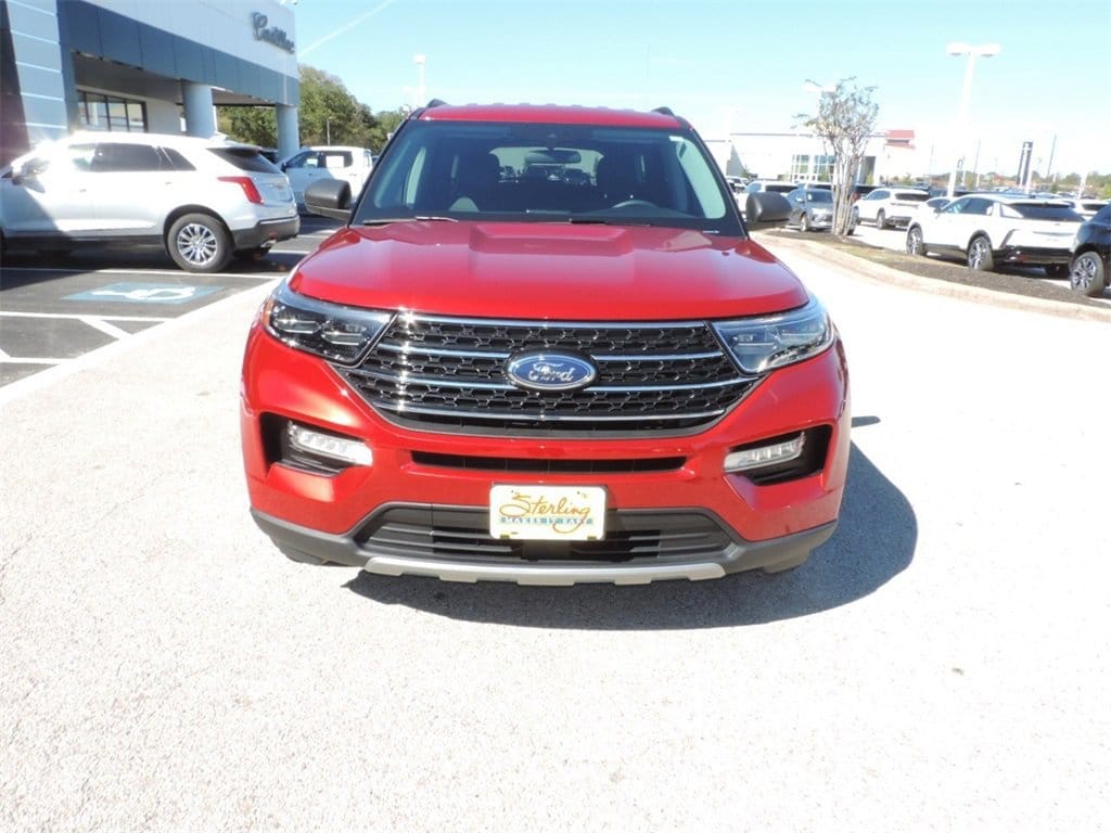 Used 2024 Ford Explorer XLT