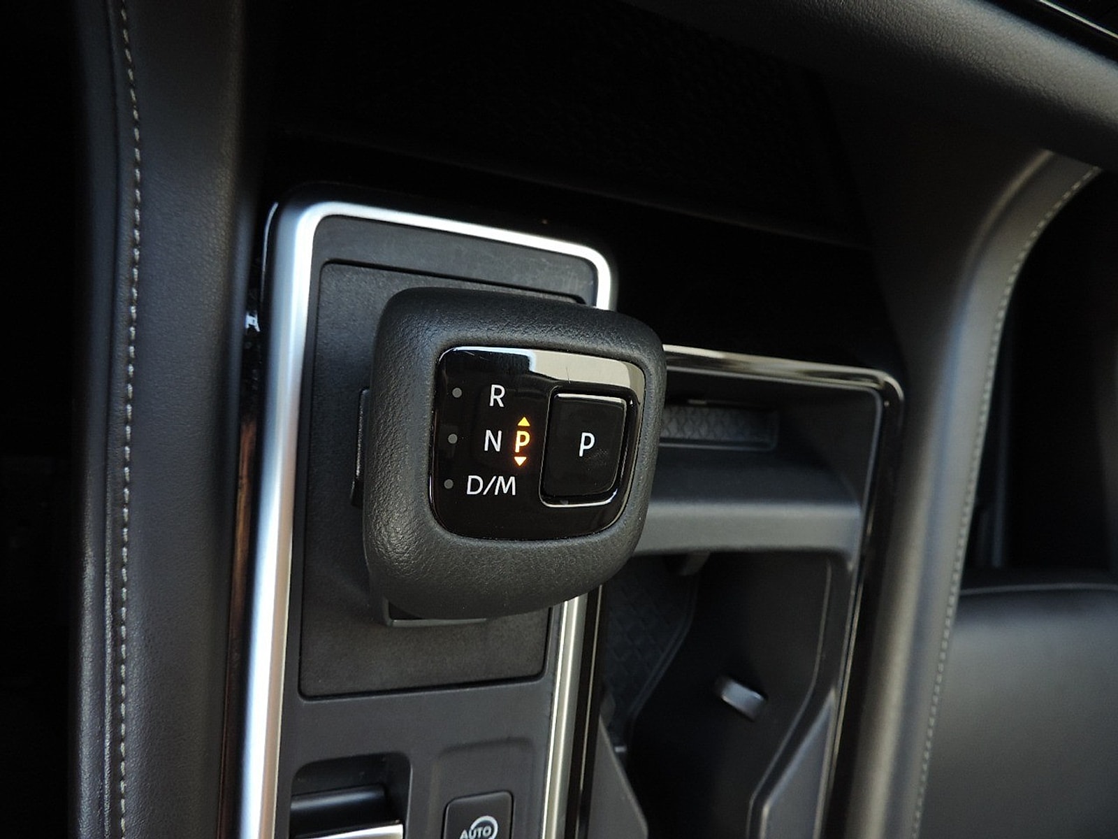 2025 Nissan Pathfinder SL - Photo 22