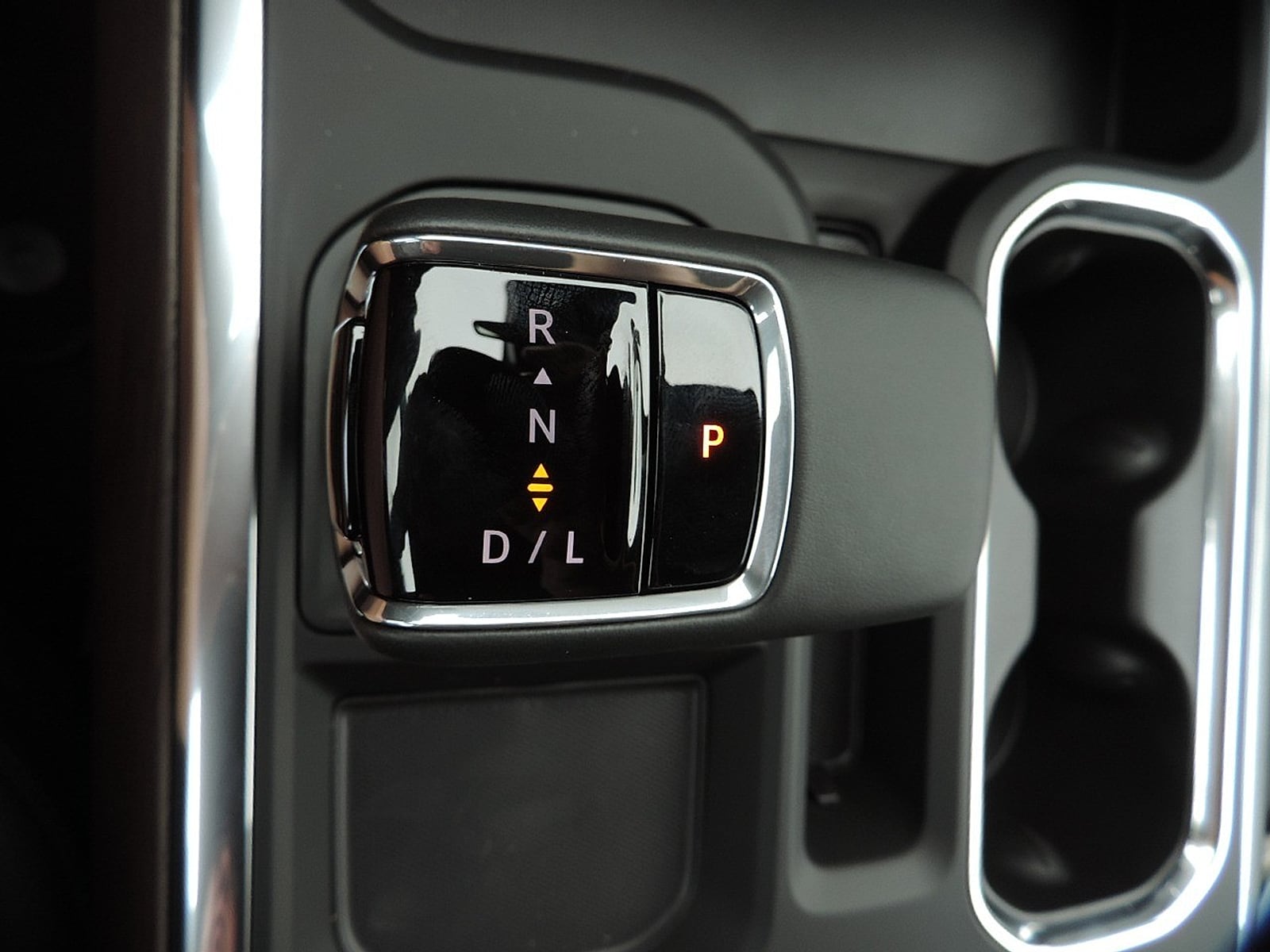 2026 GMC Sierra 1500 SLT - Photo 23