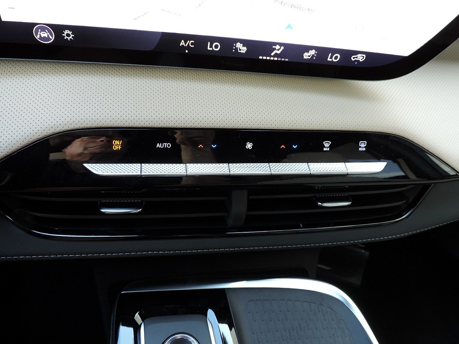 2027 Buick Enclave Preferred - Photo 20