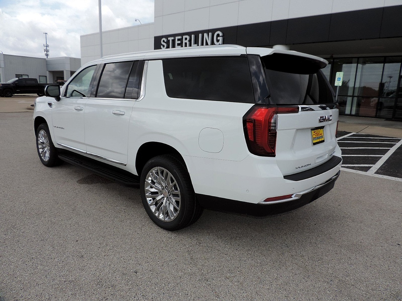 2026 GMC Yukon XL Elevation - Photo 7