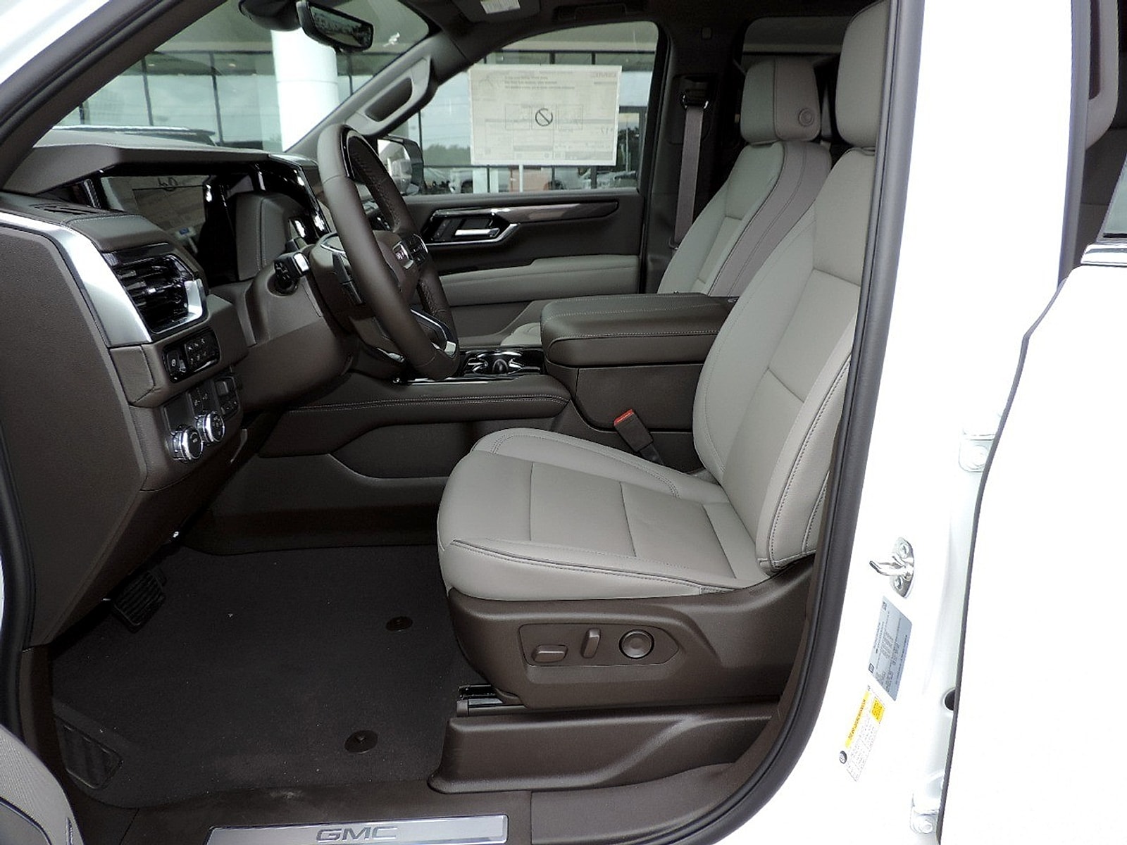 2026 GMC Yukon XL Elevation - Photo 14