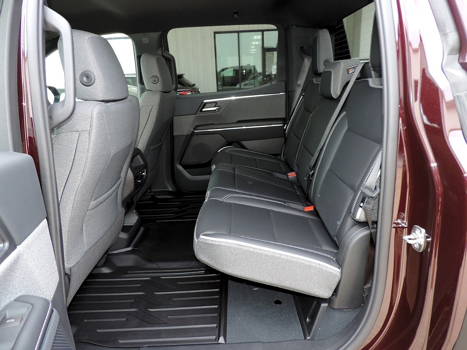 2026 GMC Sierra EV Elevation - Photo 10
