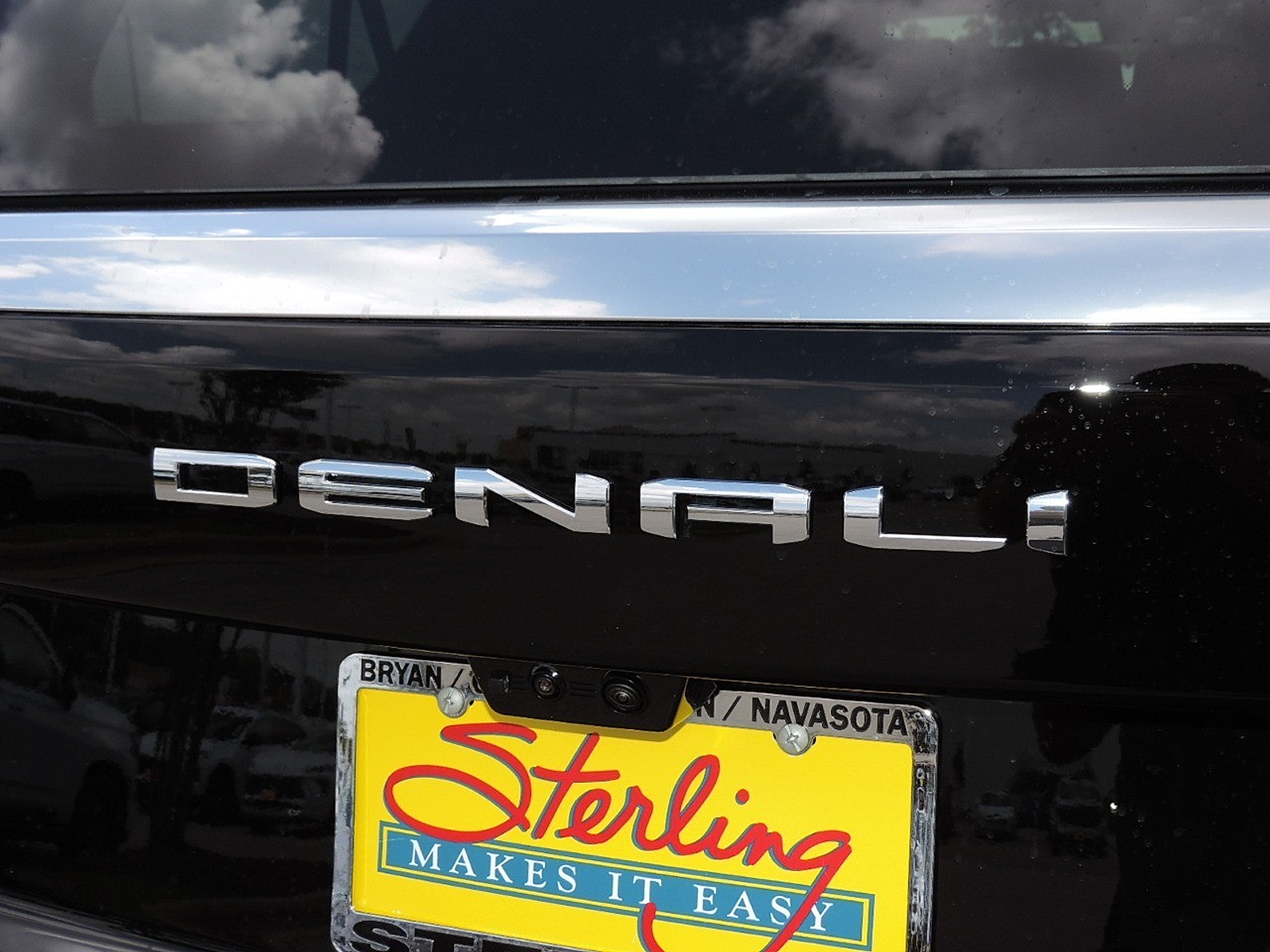 2026 GMC Yukon XL Denali - Photo 11