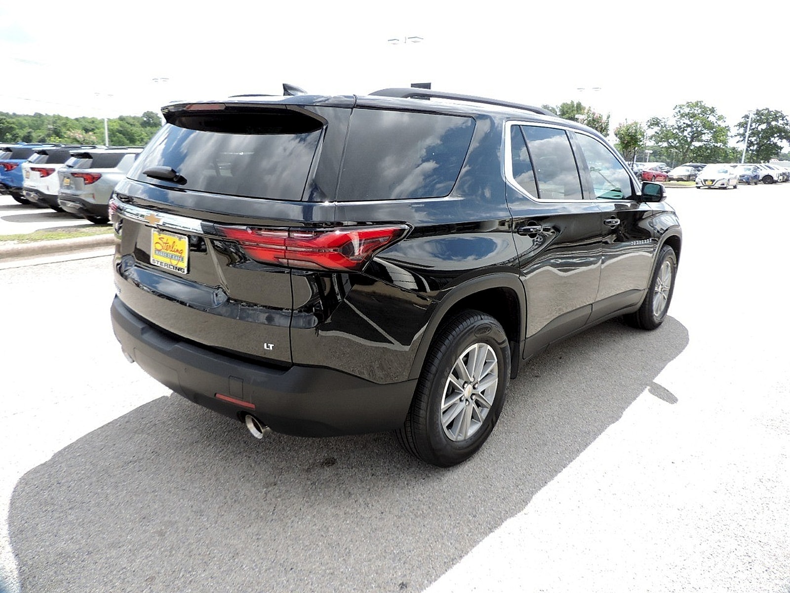 2022 Chevrolet Traverse 1LT - Photo 5