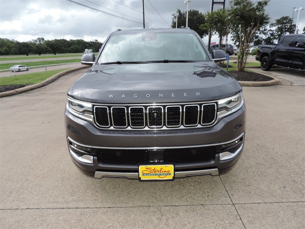 Used 2022 Jeep Wagoneer Series III with VIN 1C4SJVDT7NS108733 for sale in Bryan, TX