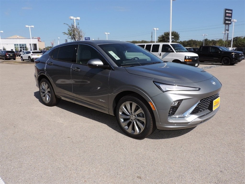 New 2026 Buick Envista Avenir SUV