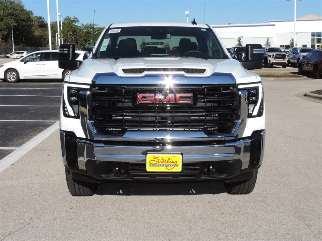 2026 GMC Sierra 3500HD Pro - Photo 2
