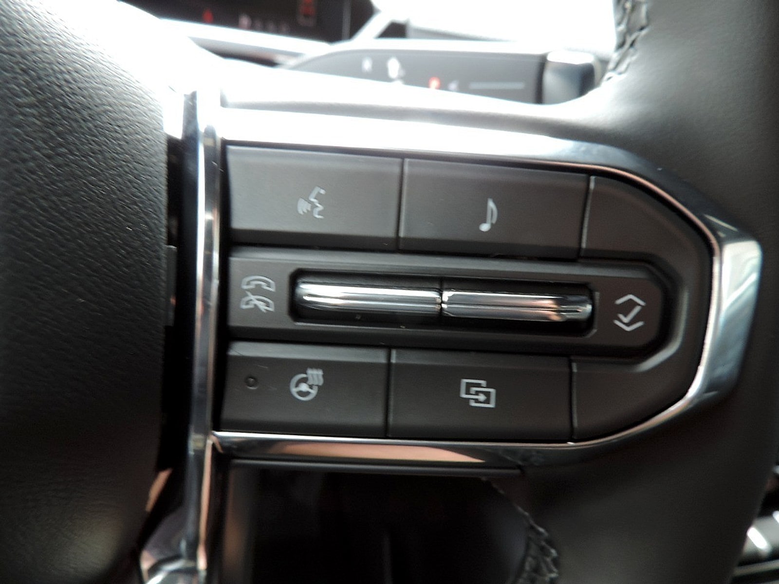 2026 GMC Sierra EV Elevation - Photo 24