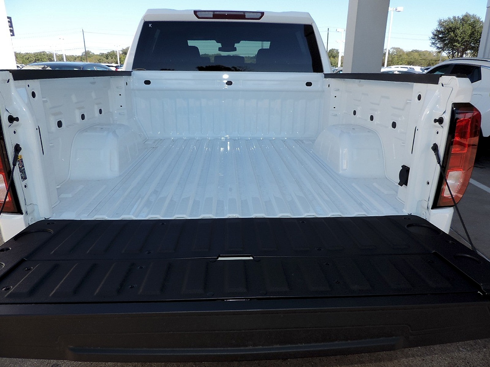 2026 GMC Sierra 1500 Pro - Photo 10