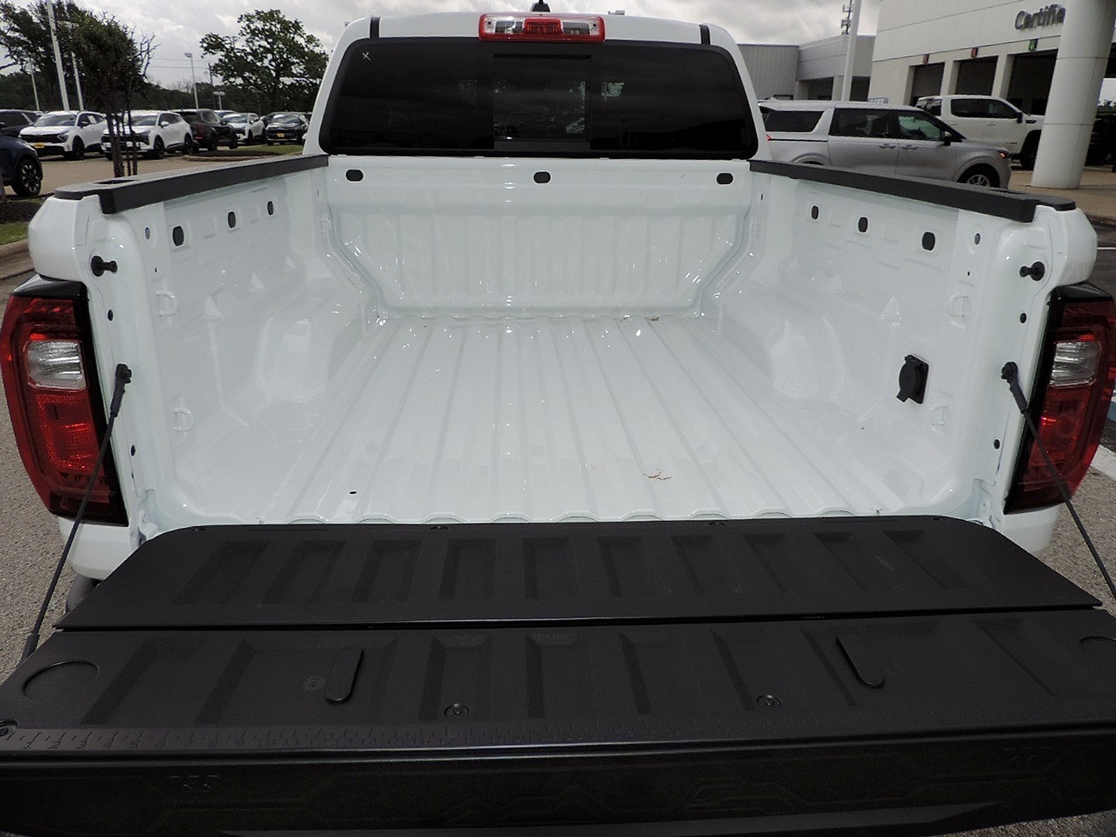 2026 GMC Canyon Elevation - Photo 9