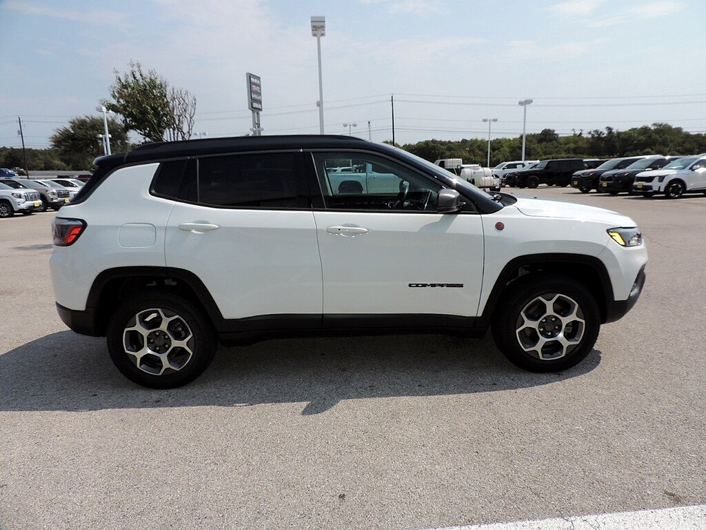Used 2022 Jeep Compass Trailhawk